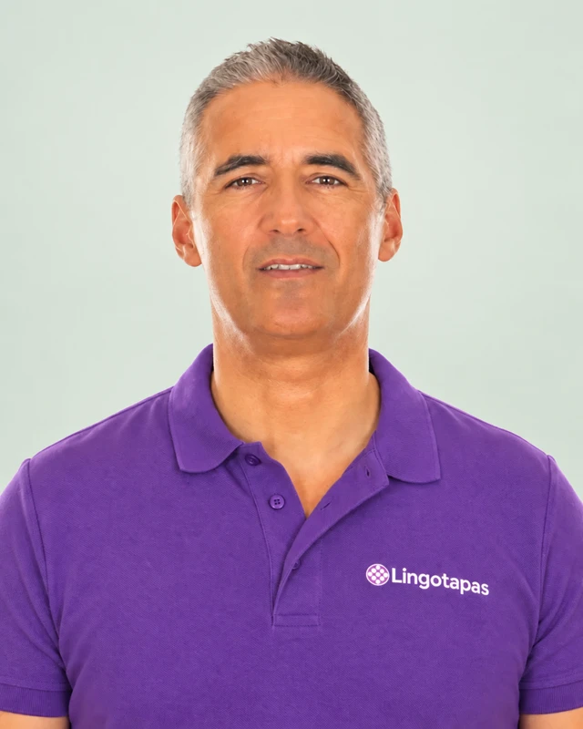 Manuel, co-founder of Lingotapas